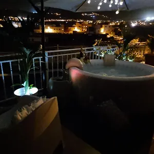 https://villa-gaelca.adeje-hotels.com